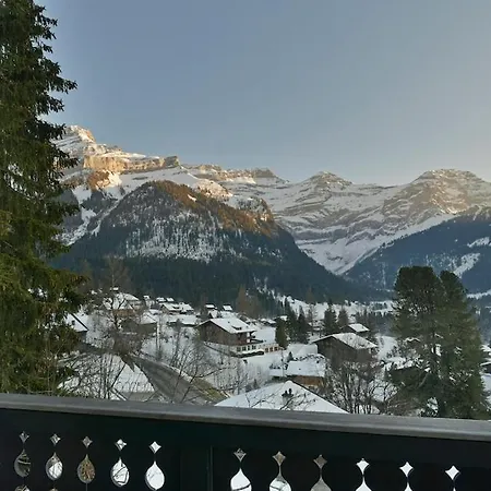 Cozy Le Lezard With Mountain View Fireplace